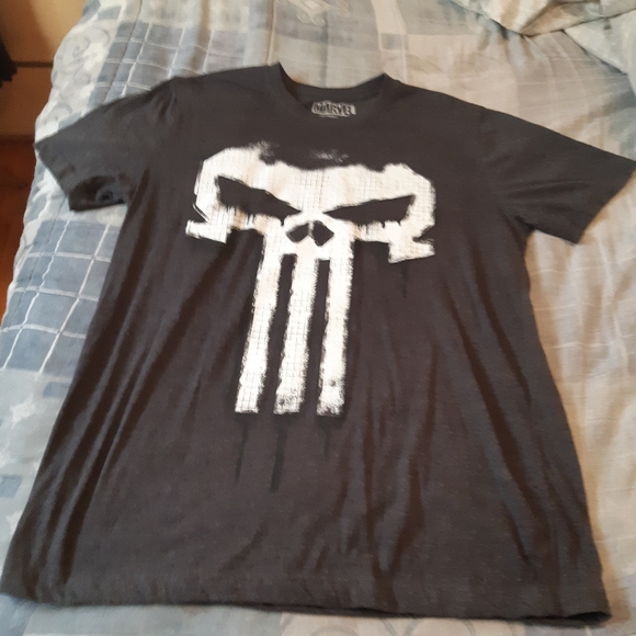 Marvel Punisher Graphic T-shirt - Picture 3 of 6
